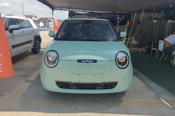 CHANGAN NEVO Lumin 2022, 28500 км, за 5614 USD