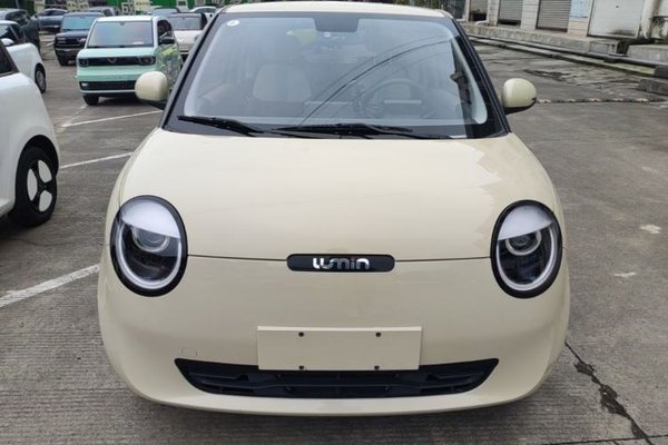 CHANGAN NEVO Lumin 2022, 46800 км, за 6906 USD