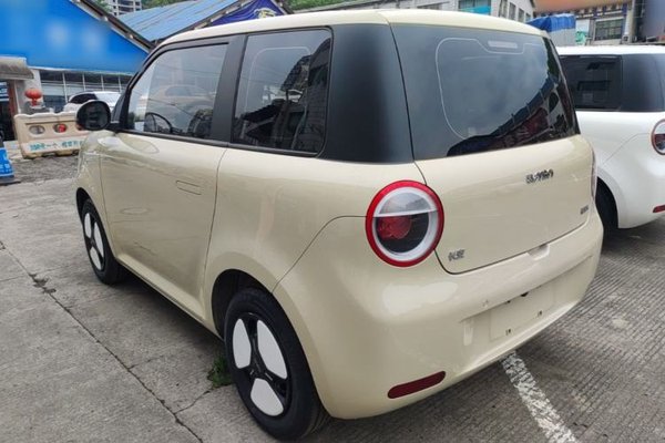 CHANGAN NEVO Lumin 2022, 46800 км, за 6906 USD