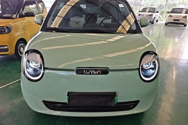 CHANGAN NEVO Lumin 2023, 2600 км, за 8600 USD