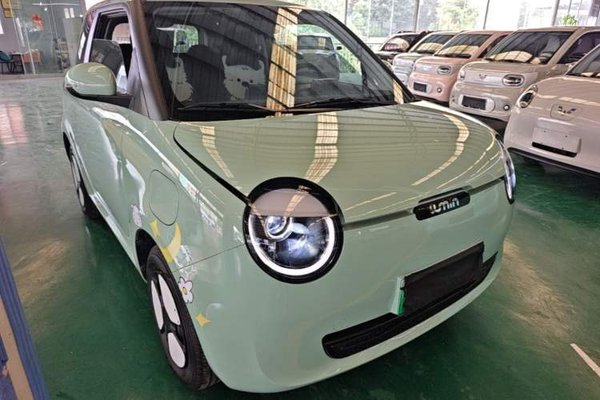 CHANGAN NEVO Lumin 2023, 2600 км, за 8600 USD