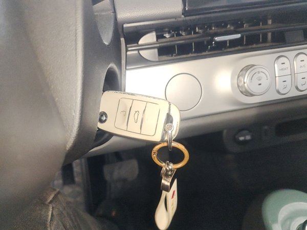CHANGAN NEVO Lumin 2023, 17300 км, за 7503 USD - фото 12