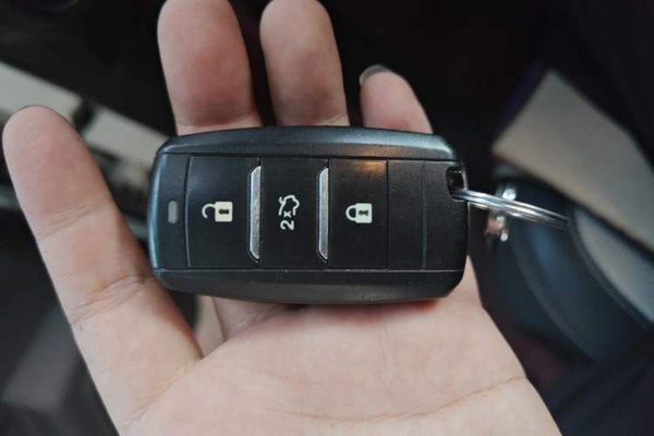 CHANGAN OSHAN A800 2017, 53000 км, за 5877 USD - фото 20