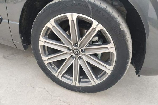 CHANGAN UNI-K 2021, 25300 км, за 14293 USD