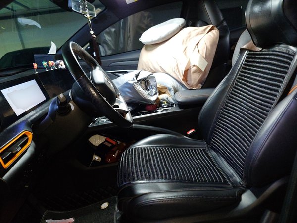 CHANGAN UNI-T 2022, 51900 км, за 10605 USD - фото 12