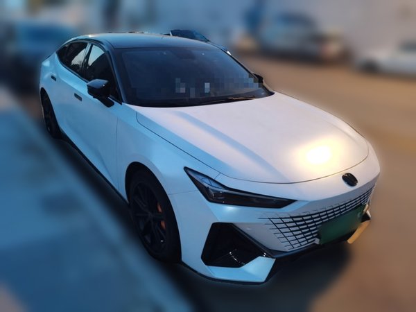 CHANGAN UNI-V 2022, 41300 км, за 8622 USD