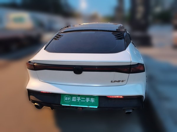 CHANGAN UNI-V 2022, 41300 км, за 8622 USD