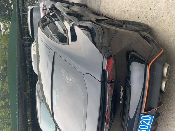 CHANGAN UNI-V 2022, 29400 км, за 12458 USD