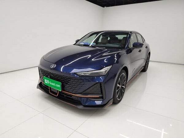 CHANGAN UNI-V · 2022 год