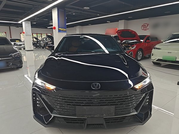 CHANGAN UNI-V 2022, 54800 км, за 12148 USD - фото 12