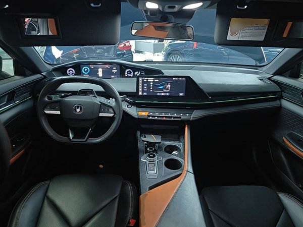 CHANGAN UNI-V 2022, 54800 км, за 12148 USD - фото 23