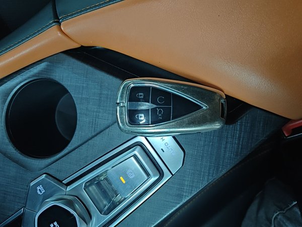 CHANGAN UNI-V 2022, 54800 км, за 12148 USD - фото 22