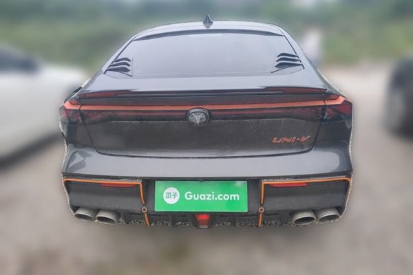 CHANGAN UNI-V 2022, 17200 км, за 11314 USD