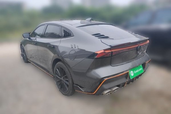 CHANGAN UNI-V 2022, 17200 км, за 11314 USD