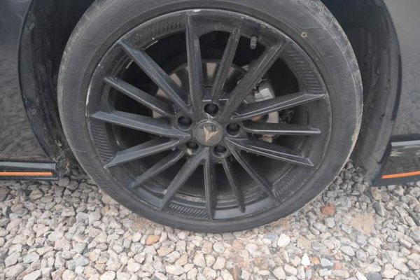 CHANGAN UNI-V 2022, 17200 км, за 11314 USD - фото 8