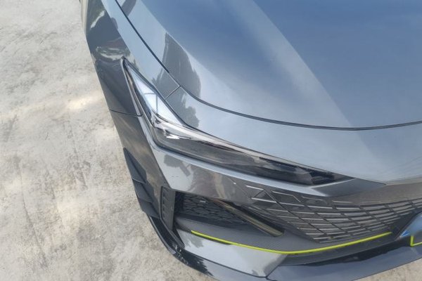 CHANGAN UNI-V 2022, 18300 км, за 12145 USD