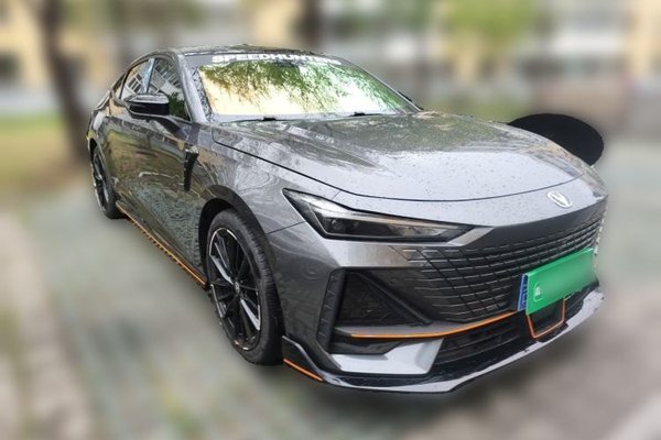 CHANGAN UNI-V 2022, 43100 км, за 12169 USD