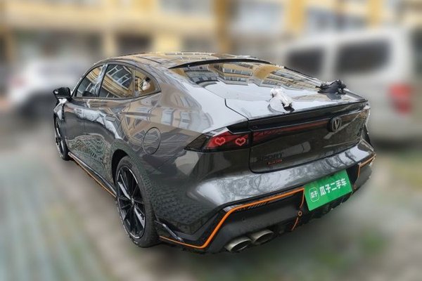 CHANGAN UNI-V 2022, 43100 км, за 12169 USD