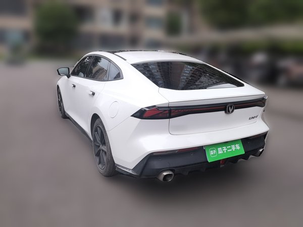 CHANGAN UNI-V 2022, 52600 км, за 9976 USD