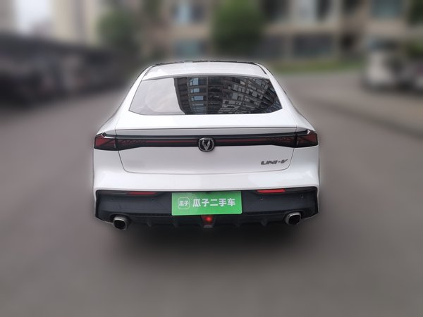 CHANGAN UNI-V 2022, 52600 км, за 9976 USD