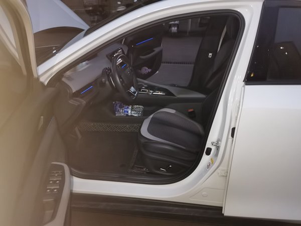 CHANGAN UNI-V 2022, 52600 км, за 9976 USD - фото 16