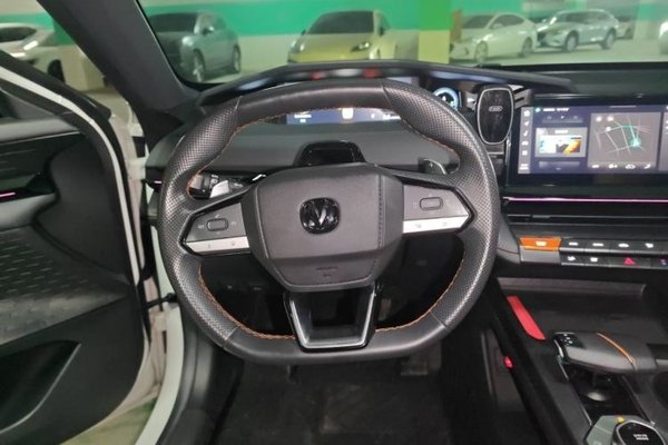 CHANGAN UNI-V 2022, 59900 км, за 11051 USD - фото 7