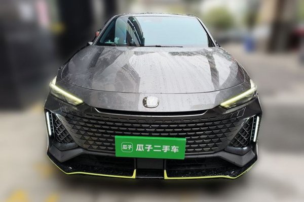 CHANGAN UNI-V 2022, 61400 км, за 15481 USD