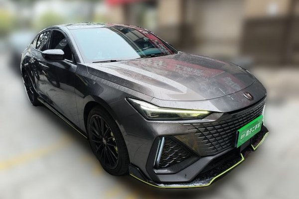 CHANGAN UNI-V 2022, 61400 км, за 15481 USD