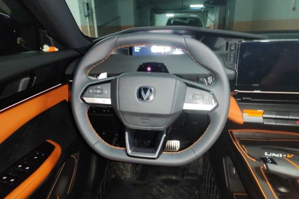 CHANGAN UNI-V 2023, 19000 км, за 14077 USD - фото 7