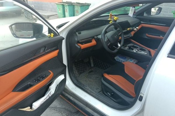 CHANGAN UNI-V 2023, 13000 км, за 12556 USD - фото 19