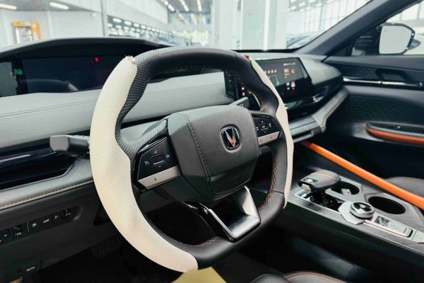CHANGAN UNI-V iDD 2023, 46400 км, за 12328 USD - фото 9