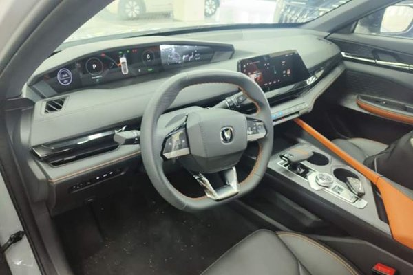 CHANGAN UNI-V iDD 2023, 1200 км, за 14923 USD - фото 19