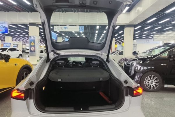 CHANGAN UNI-V iDD 2023, 1200 км, за 14923 USD - фото 27