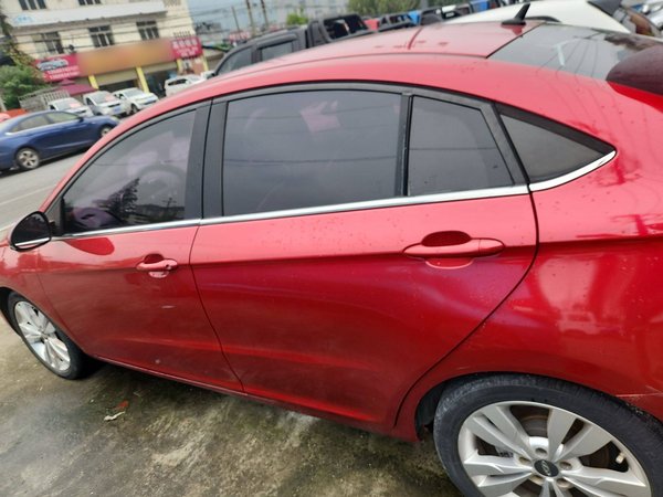 Chery Arrizo 5 2016, 108300 км, за 3935 USD