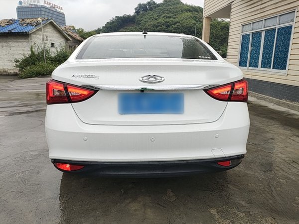 Chery Arrizo 5 2016, 106300 км, за 4204 USD