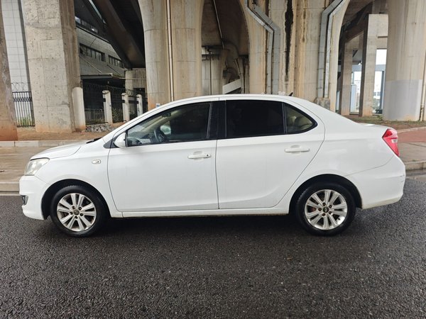 Chery E3 2013, 115800 км, за 3291 USD