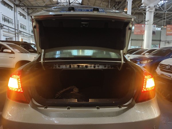 Chery E5 2014, 82700 км, за 3371 USD - фото 18