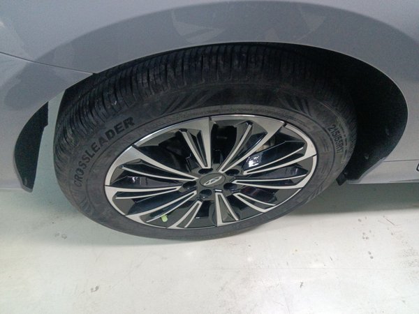 Chery Fengyun A8 2025, 11700 км, за 12971 USD - фото 10