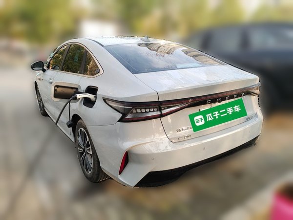 Chery Fengyun A8 2025, 1700 км, за 11118 USD