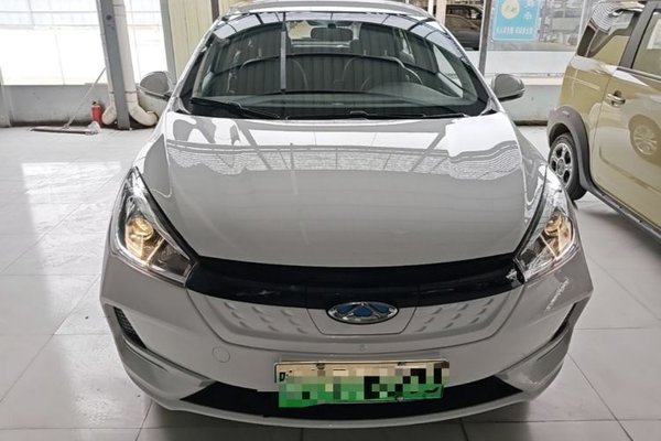 Chery New Energy Arrizo e 2024, 26200 км, за 9972 USD