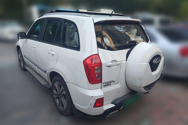 Chery Tiggo 3 2014, 115600 км, за 2055 USD
