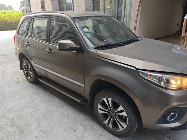Chery Tiggo 3 2015 1.6L Manual Fashion Sport Edition, 2015 года