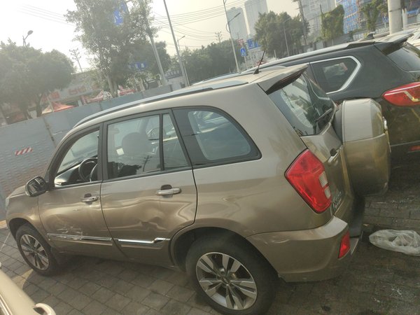 Chery Tiggo 3 2016, 65600 км, за 4408 USD