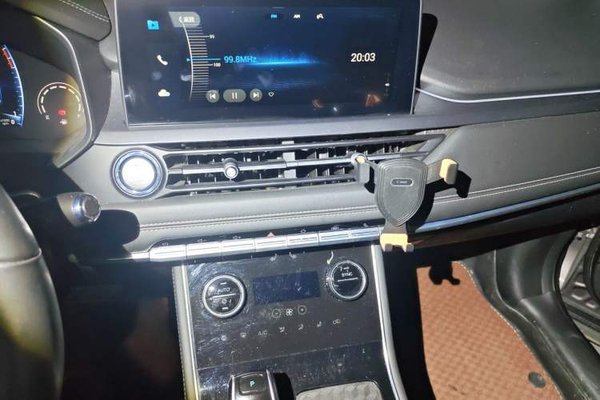 Chery Tiggo 8 2024, 25300 км, за 10748 USD - фото 10