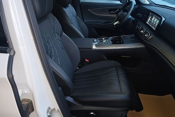 Chery Tiggo 9 2025, 15400 км, за 17427 USD - фото 23