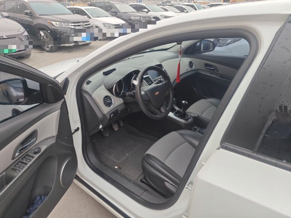 Chevrolet Cruze 2013, 65100 км, за 2847 USD - фото 17