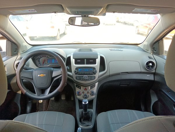 Chevrolet Aveo Sonic 2014, 99400 км, за 3679 USD - фото 9