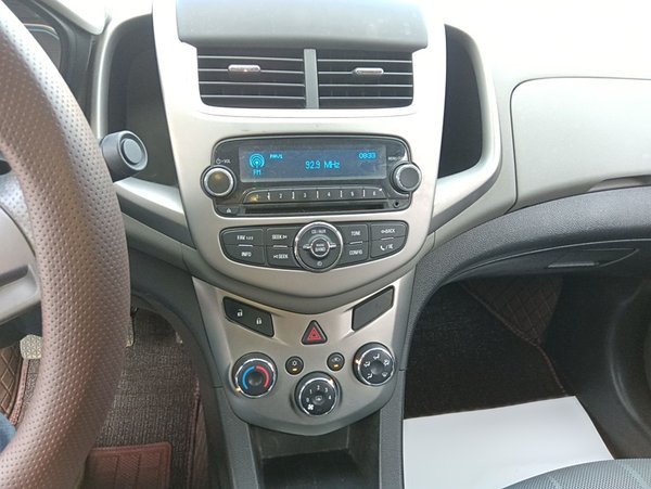 Chevrolet Aveo Sonic 2014, 99400 км, за 3679 USD - фото 11