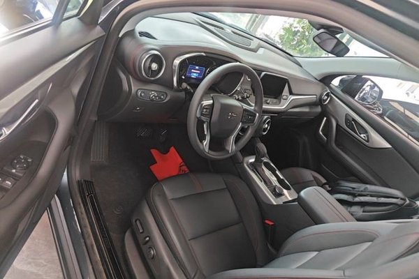 Chevrolet Blazer 2020, 57500 км, за 13302 USD - фото 18
