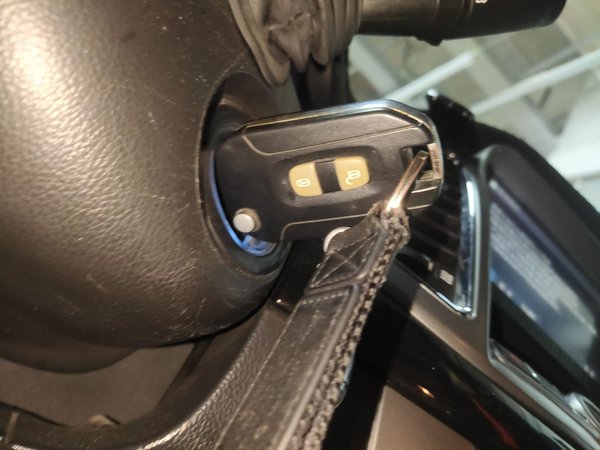 Chevrolet Captiva 2014, 139600 км, за 4214 USD - фото 19